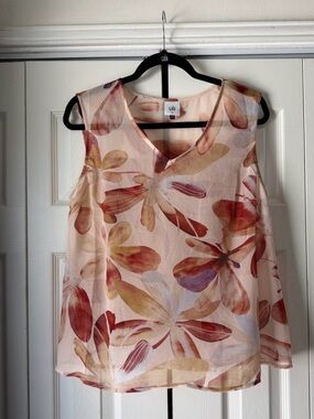 CAbi #4735 Sheer Floral V-Neck Sleeveless Top in Blush Multi